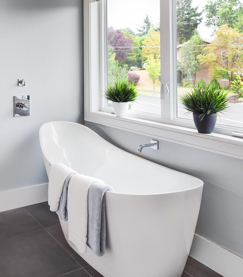 Evie Freestanding Bath - Gloss White Sideview