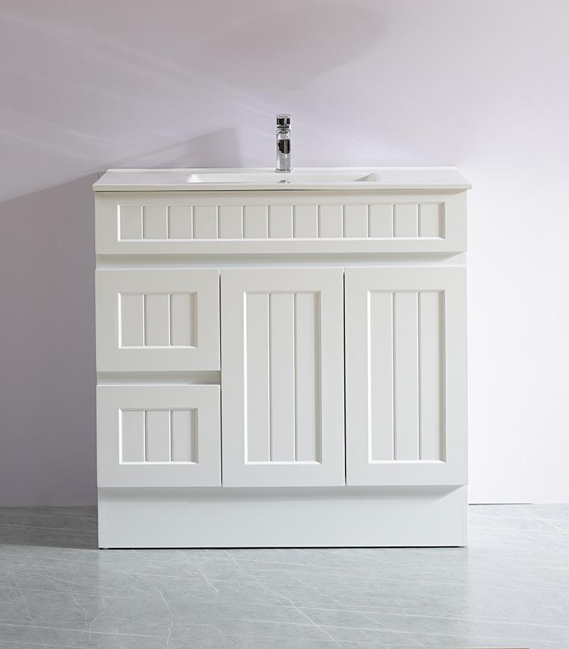 Acacia Shaker Matt White 900mm PVC Freestanding Vanity LH Kickboard